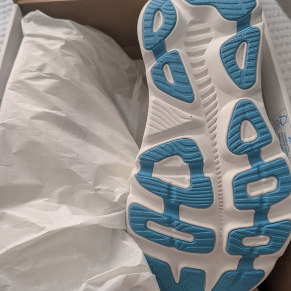 NWT Womens Hoka Gaviota 5 Size 9B White and Blue Athletic Sneakers W Yellow - Picture 2 of 5